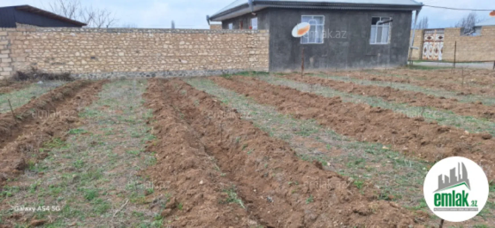 Satılır torpaq sahəsi 20 m²