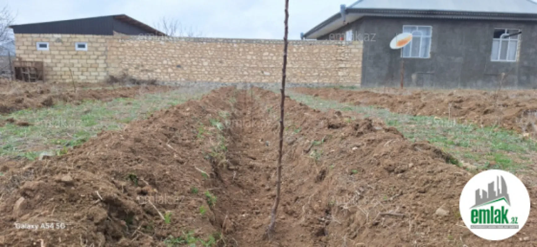 Satılır torpaq sahəsi 20 m²