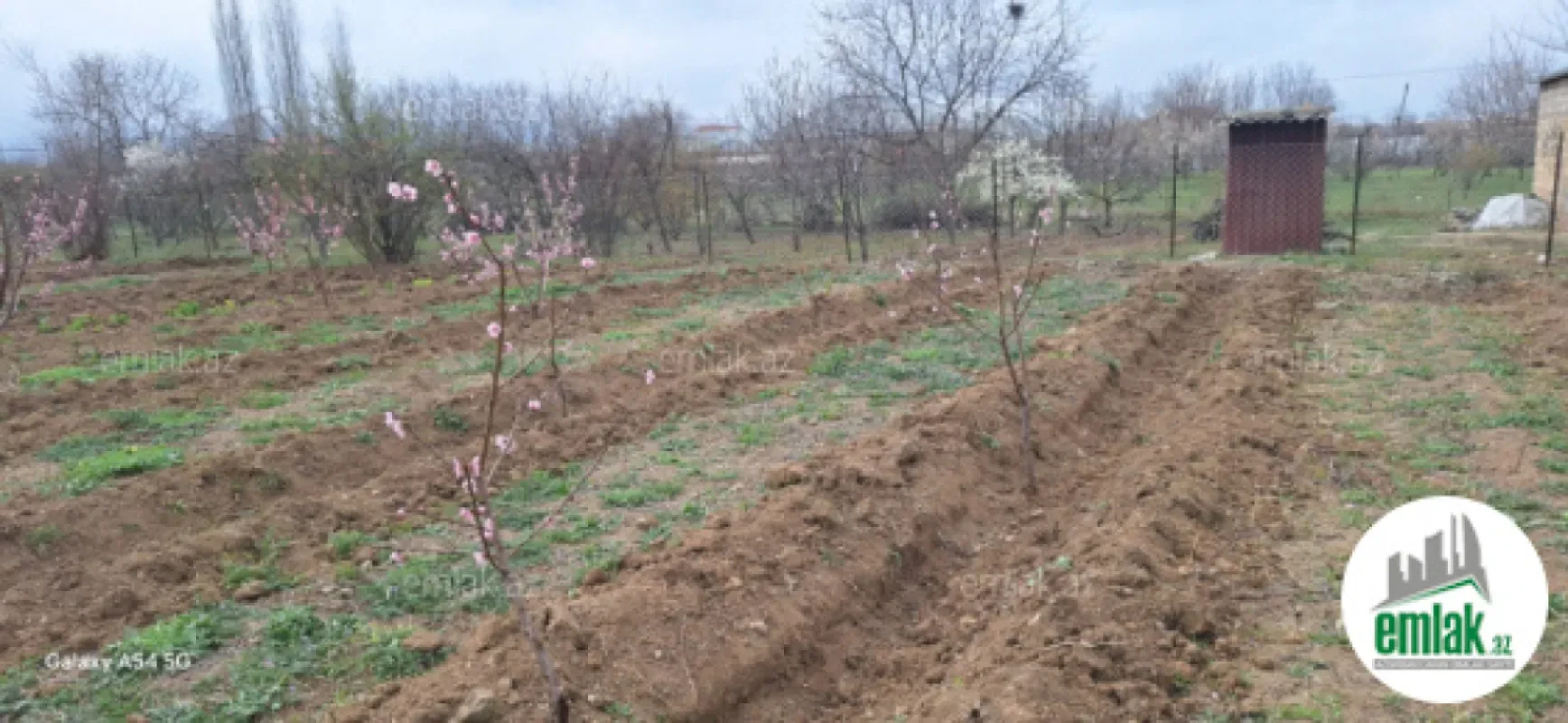 Satılır torpaq sahəsi 20 m²