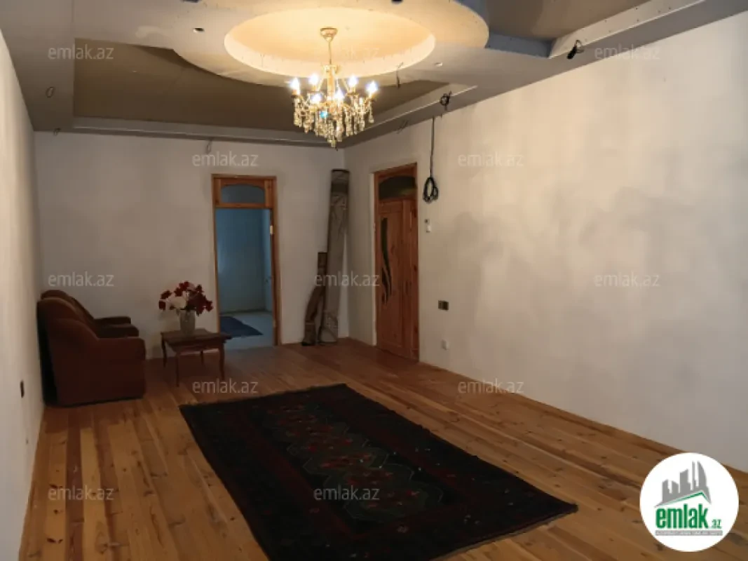 Satılır 4 otaqlı yeni tikili 120 m²
