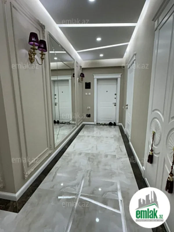 Satılır 3 otaqlı yeni tikili 90 m²