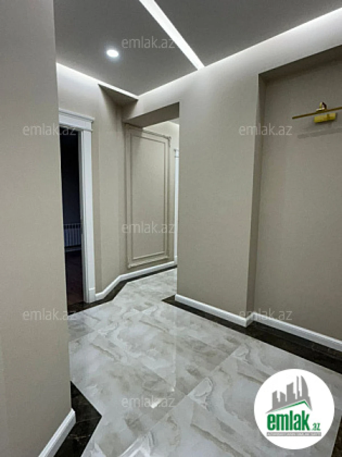 Satılır 3 otaqlı yeni tikili 90 m²