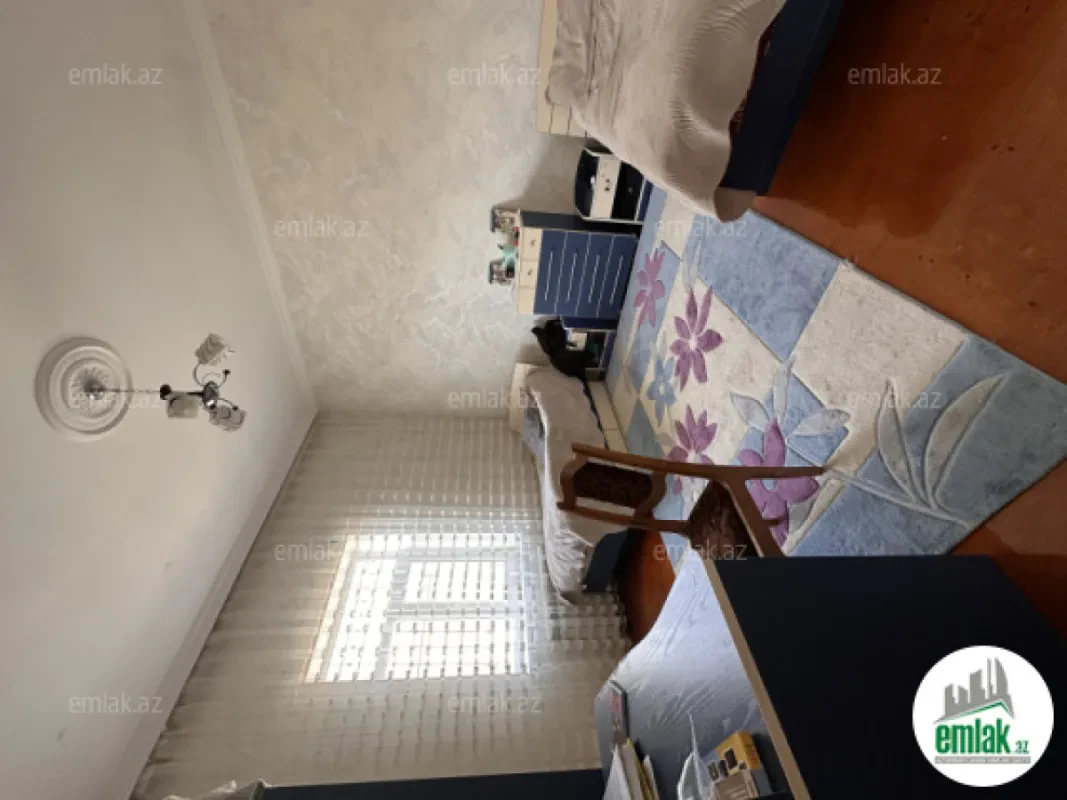 Satılır 4 otaqlı həyət evi 150 m²