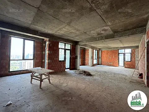 Satılır 4 otaqlı yeni tikili 175 m²