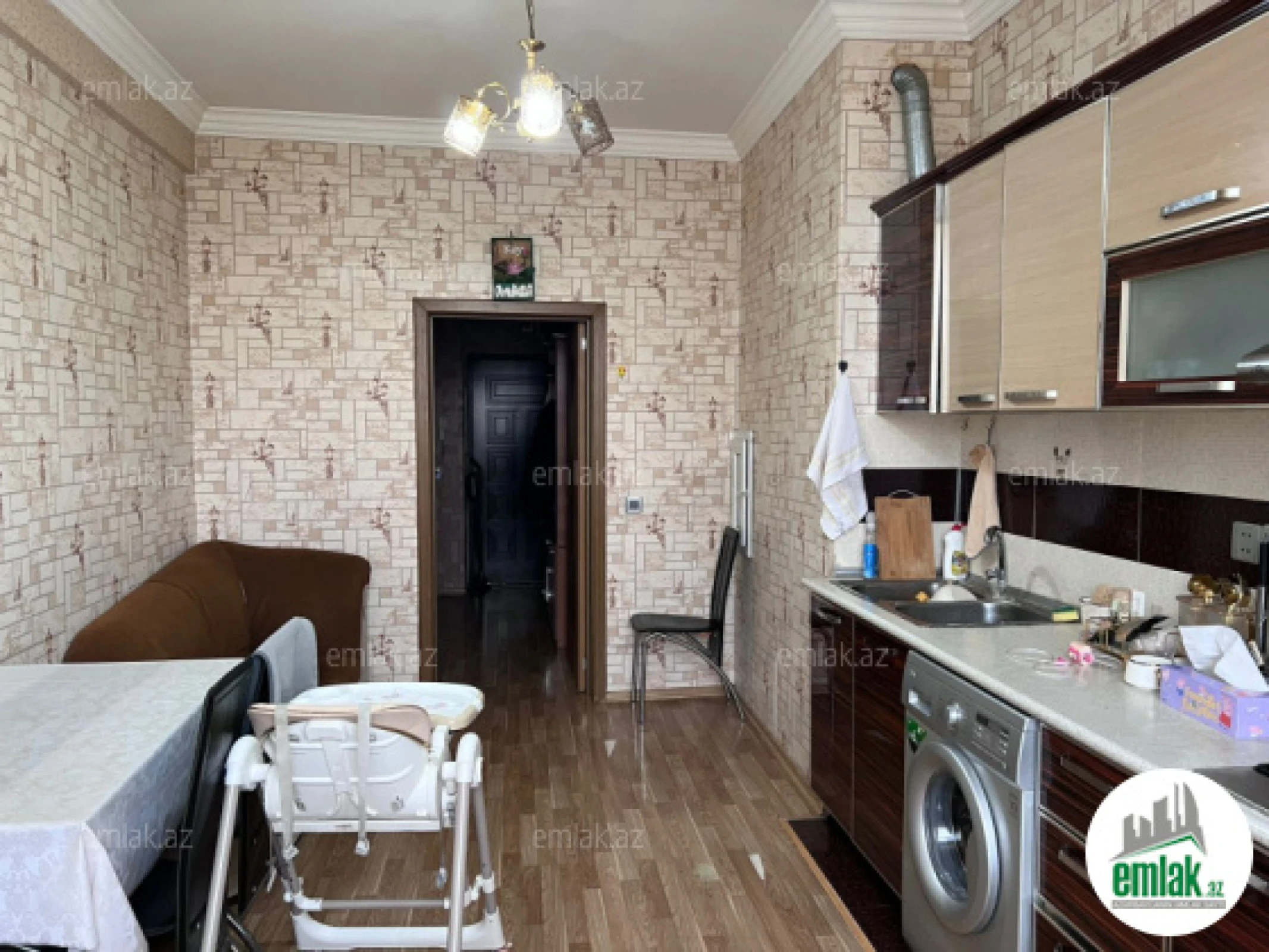 Satılır 2 otaqlı yeni tikili 98 m²