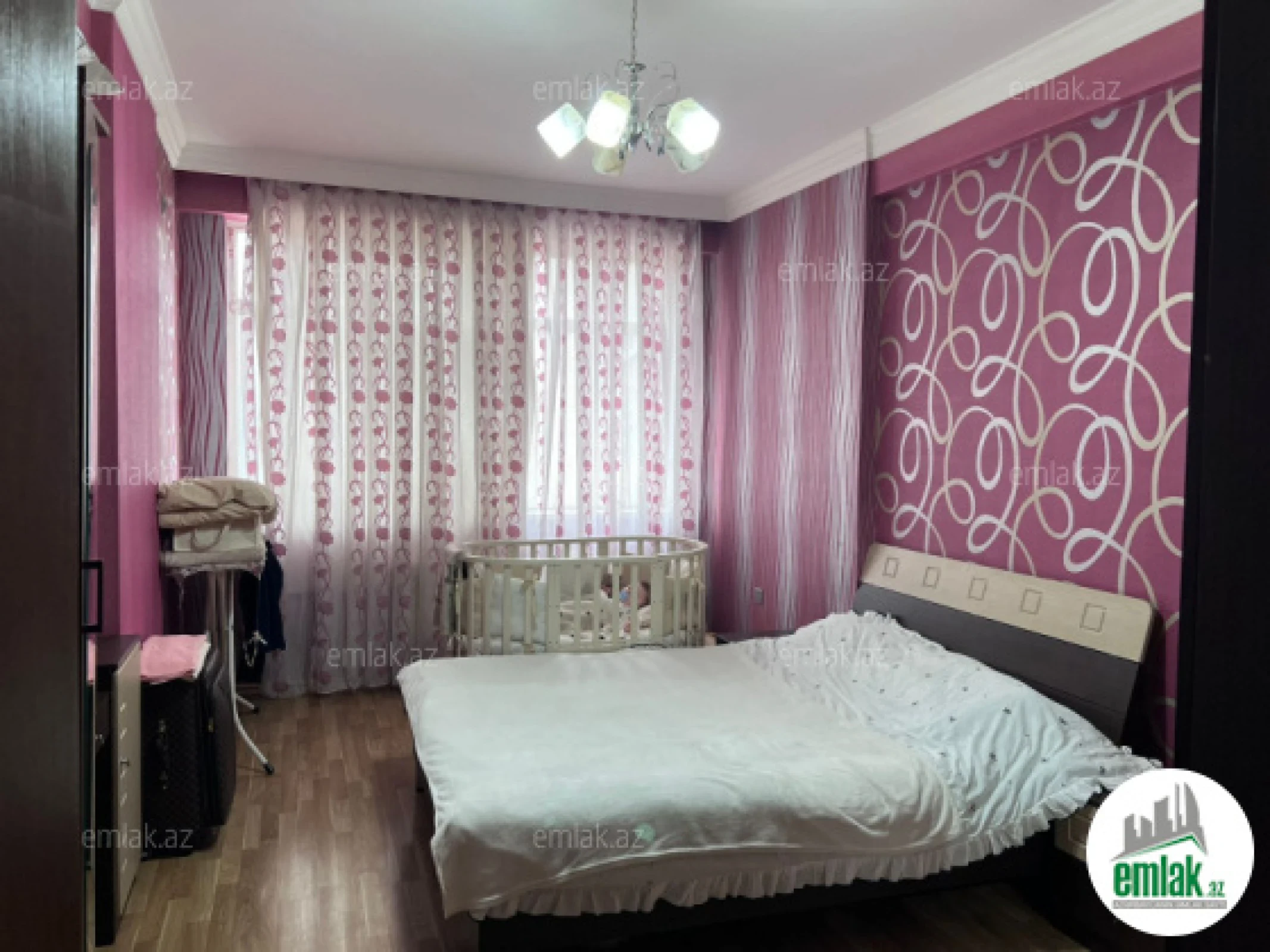 Satılır 2 otaqlı yeni tikili 98 m²