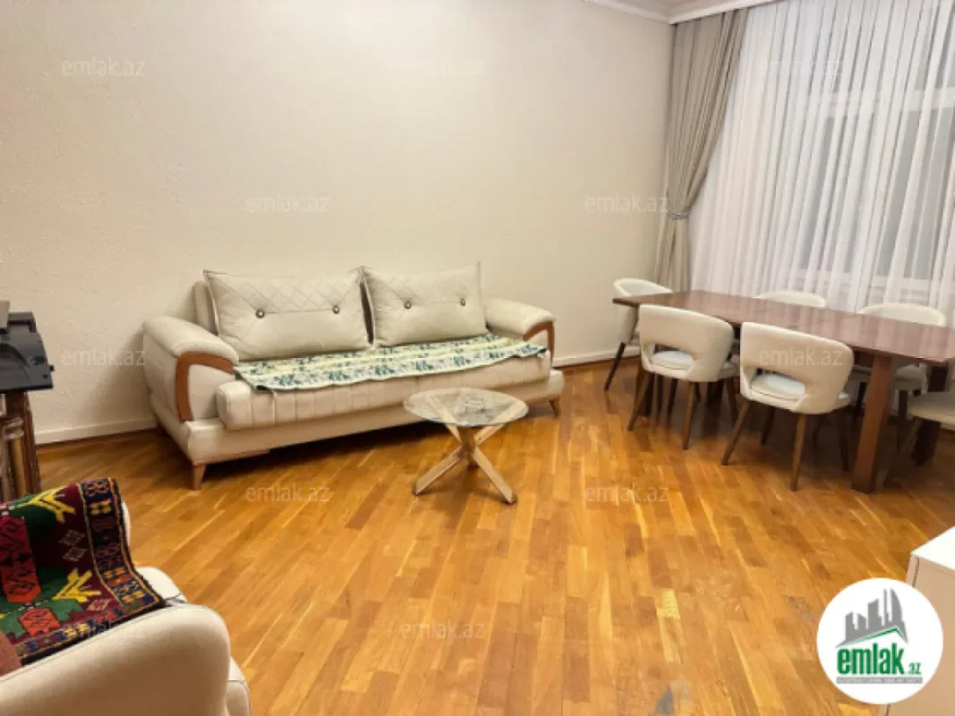 Satılır 3 otaqlı köhnə tikili 80 m²