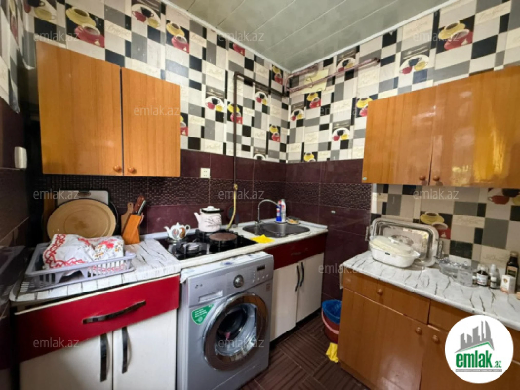 Satılır 2 otaqlı köhnə tikili 40 m²