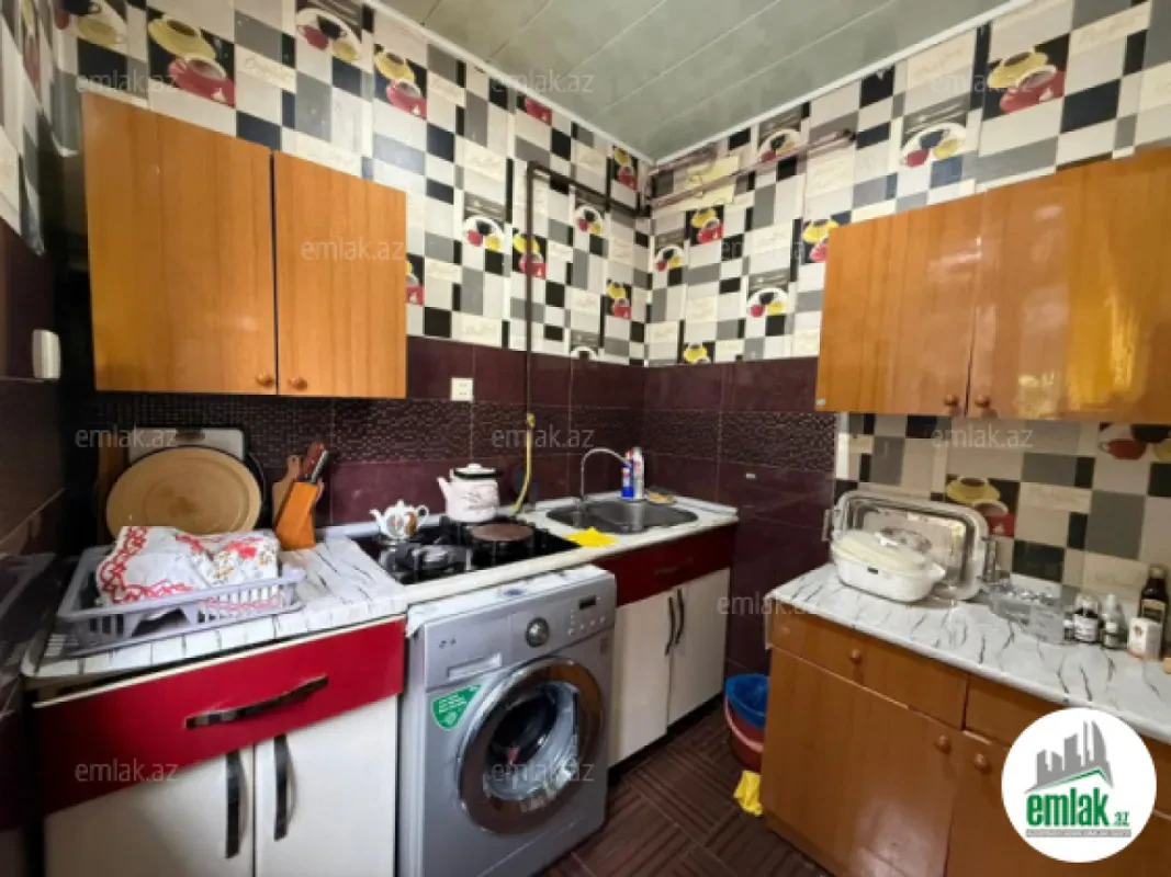 Satılır 2 otaqlı köhnə tikili 40 m²