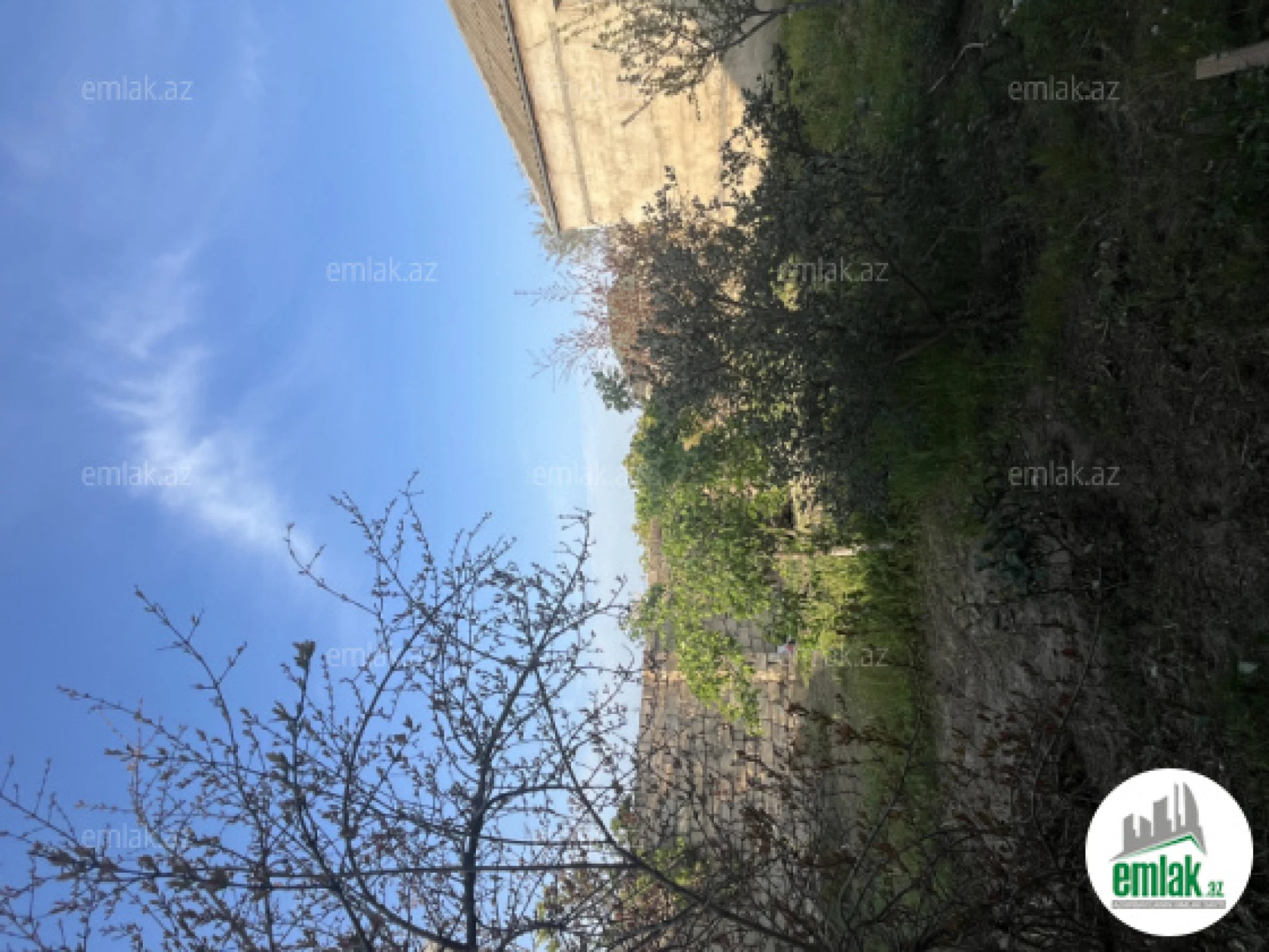 Satılır 4 otaqlı köhnə tikili 100 m²