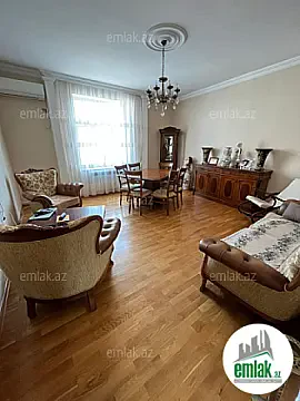 Satılır 2 otaqlı köhnə tikili 80 m² — Bakı 2 otaq 80.00 m²