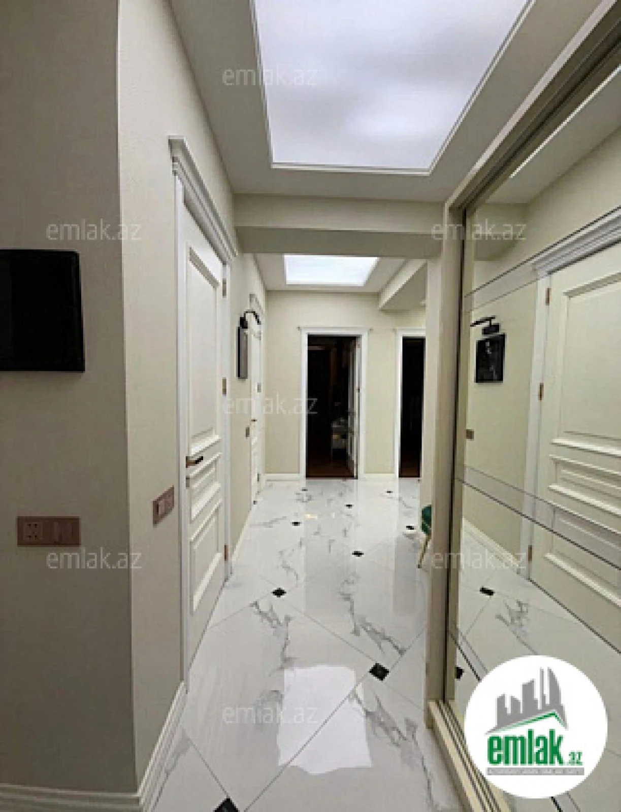 Satılır 3 otaqlı yeni tikili 125 m²