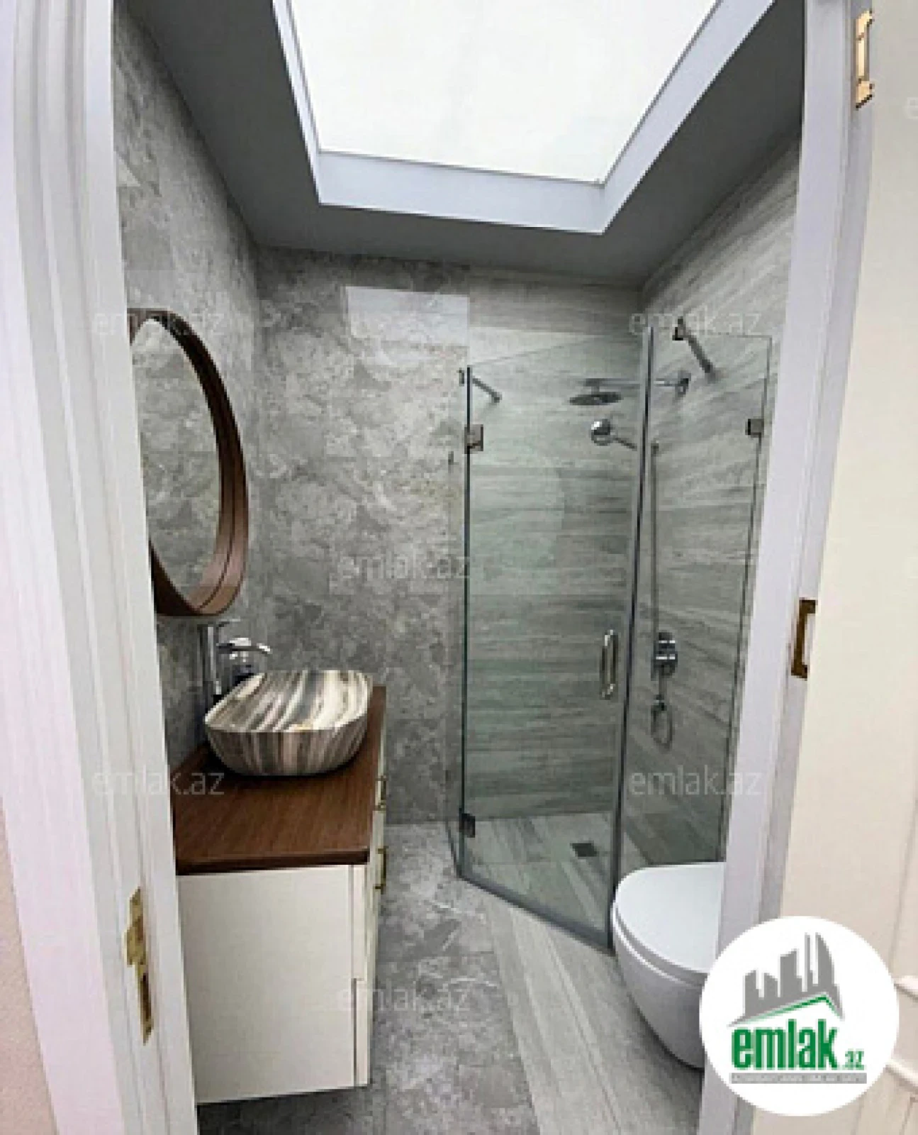 Satılır 3 otaqlı yeni tikili 125 m²