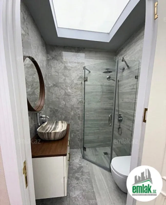 Satılır 3 otaqlı yeni tikili 125 m²