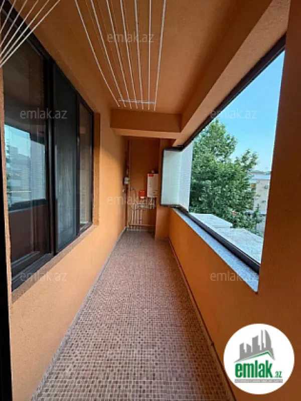 Satılır 3 otaqlı yeni tikili 125 m²