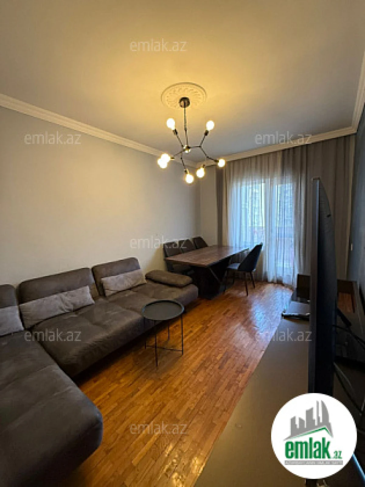 Satılır 3 otaqlı köhnə tikili 85 m²