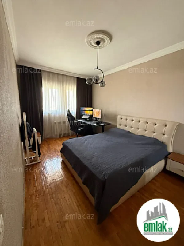 Satılır 3 otaqlı köhnə tikili 85 m²