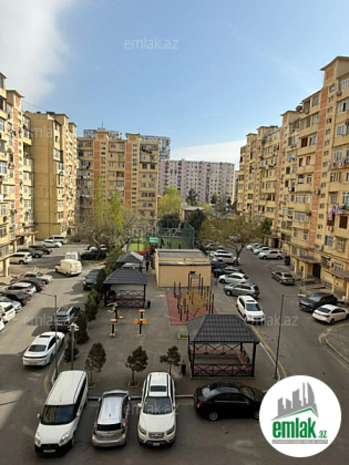 Satılır 3 otaqlı köhnə tikili 85 m²