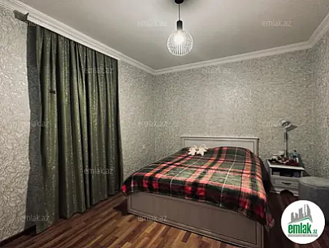 Satılır 4 otaqlı mənzil 100 m²