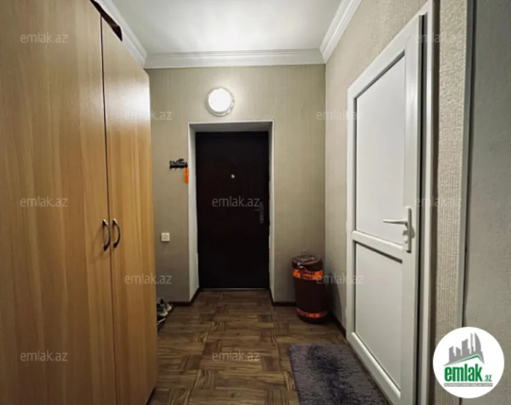 Satılır 4 otaqlı mənzil 100 m²