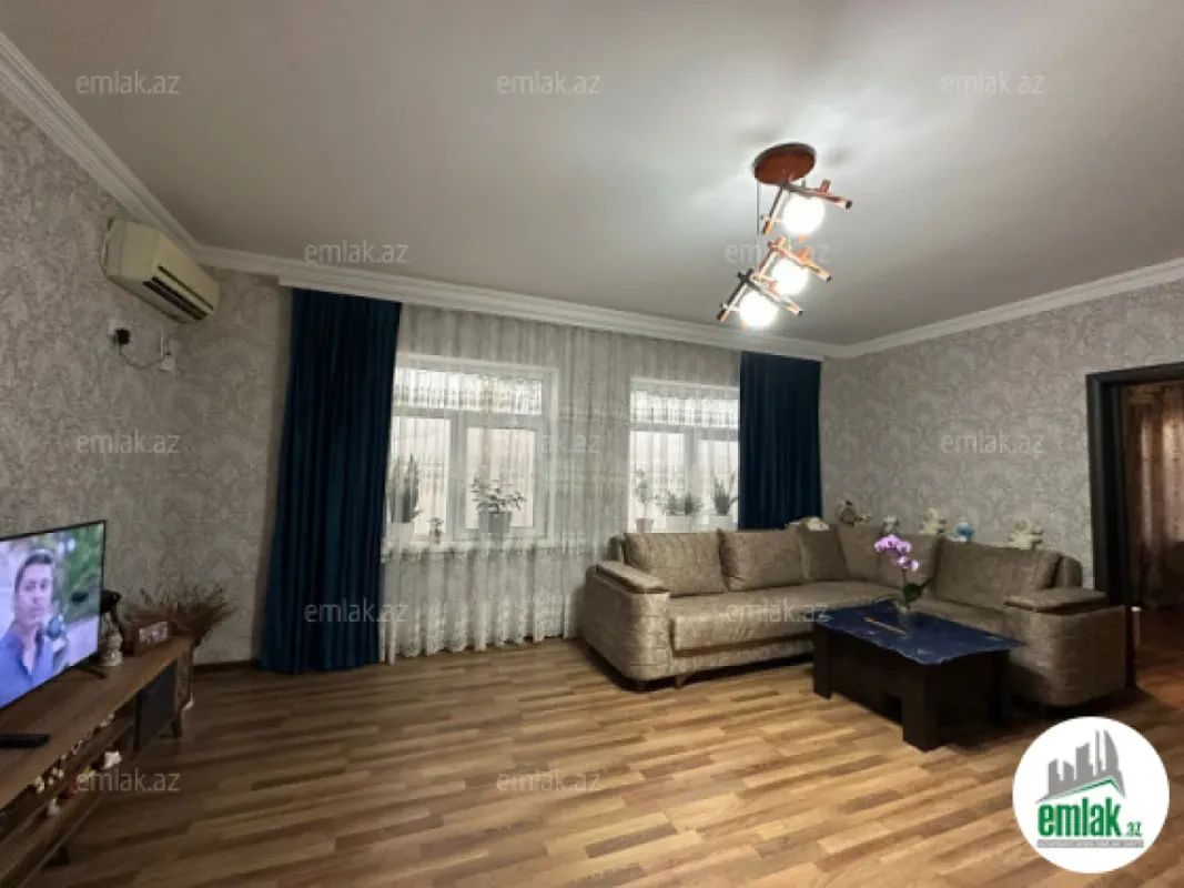 Satılır 4 otaqlı mənzil 100 m²
