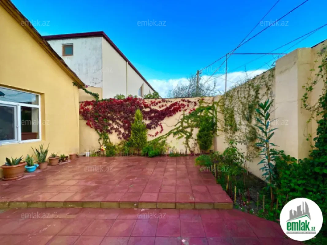 Satılır 4 otaqlı mənzil 100 m²