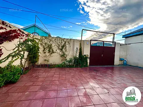 Satılır 4 otaqlı mənzil 100 m²