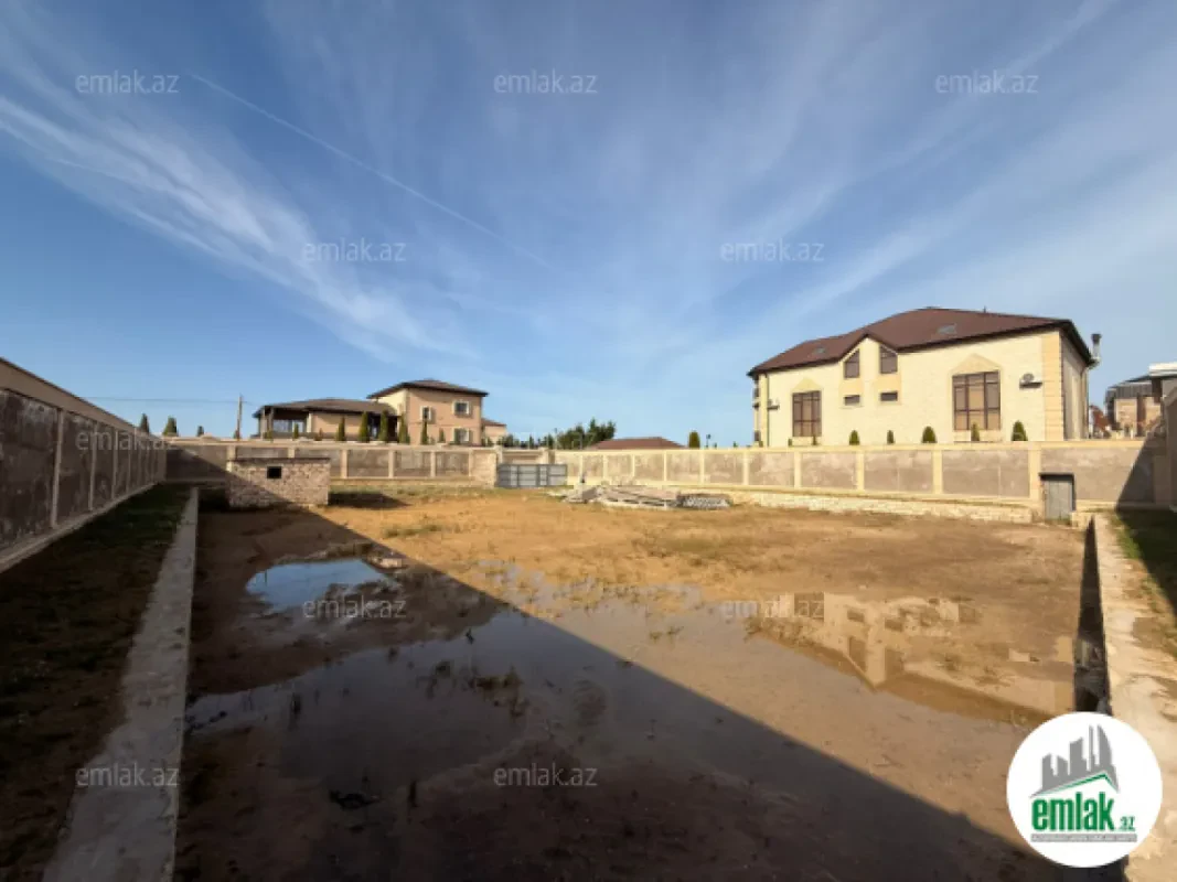 Satılır torpaq sahəsi 12 m²