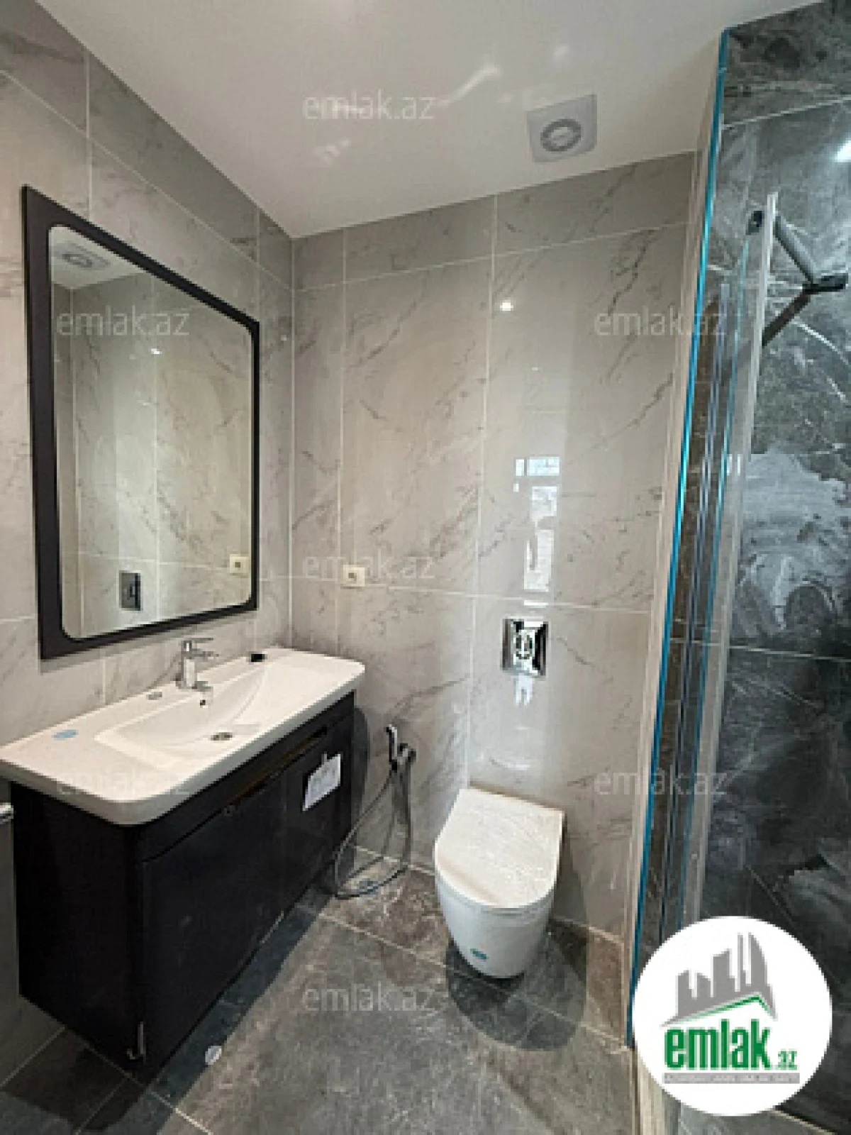 Satılır 2 otaqlı yeni tikili 50 m²