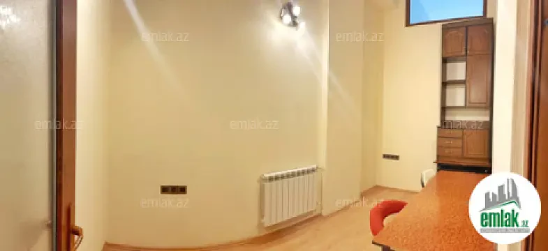 Satılır 5 otaqlı ofis 100 m²
