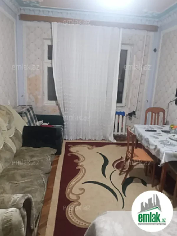 Satılır 2 otaqlı köhnə tikili 62 m²