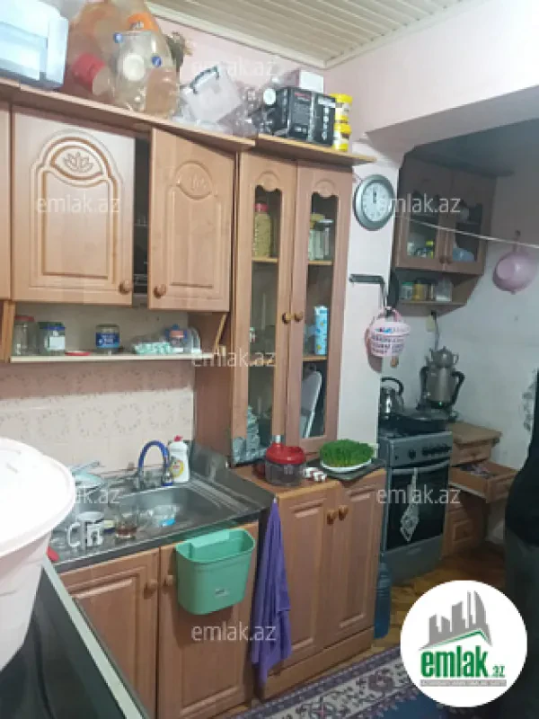 Satılır 2 otaqlı köhnə tikili 62 m²