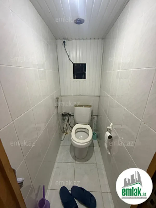 Satılır 2 otaqlı köhnə tikili 62 m²