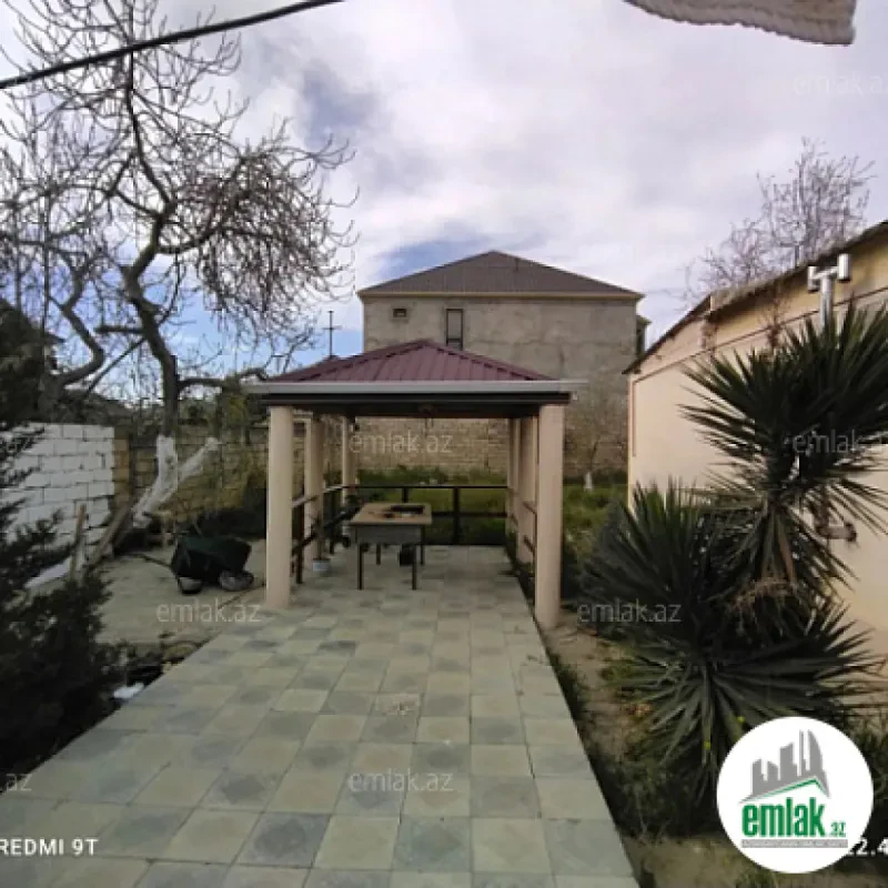 Satılır 3 otaqlı həyət evi 500 m²