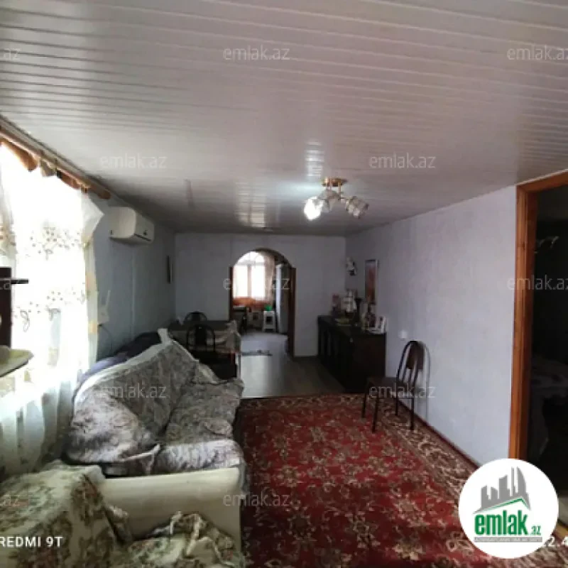 Satılır 3 otaqlı həyət evi 500 m²