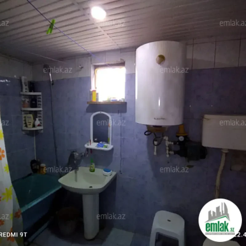 Satılır 3 otaqlı həyət evi 500 m²