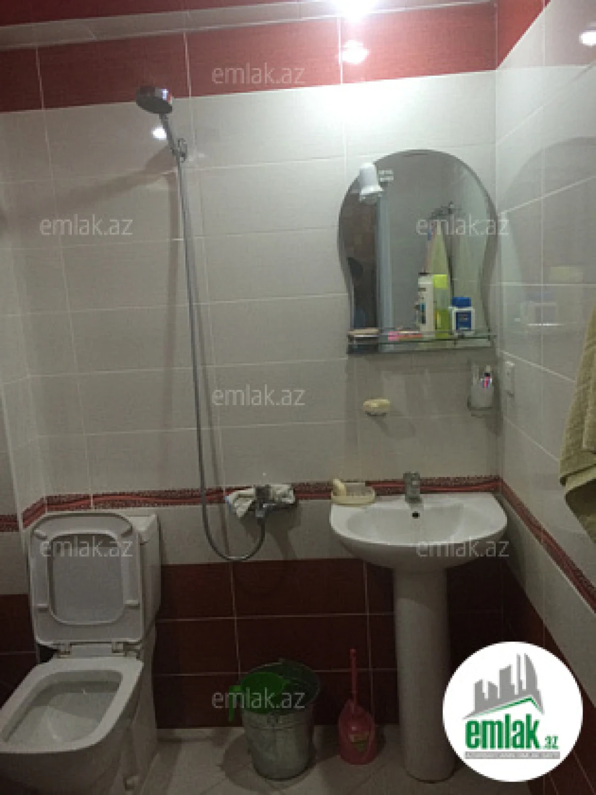 Satılır 1 otaqlı köhnə tikili 35 m²