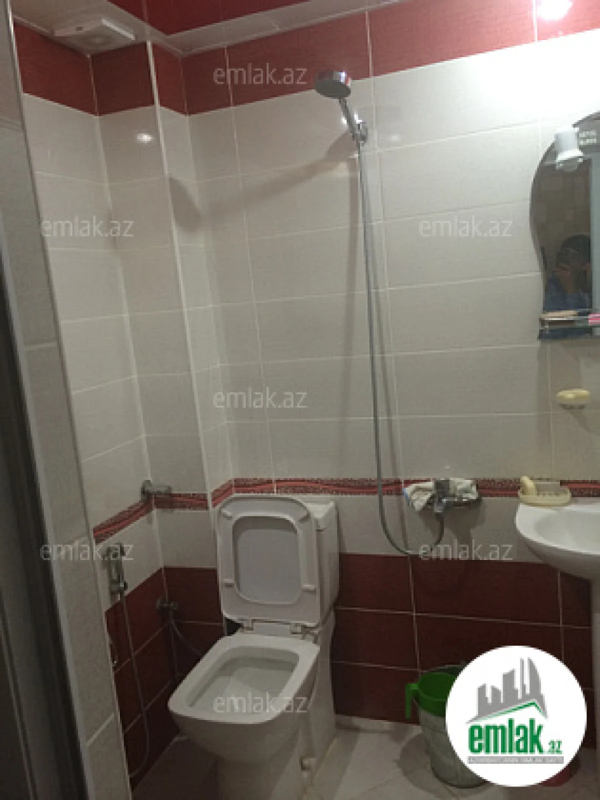Satılır 1 otaqlı köhnə tikili 35 m²