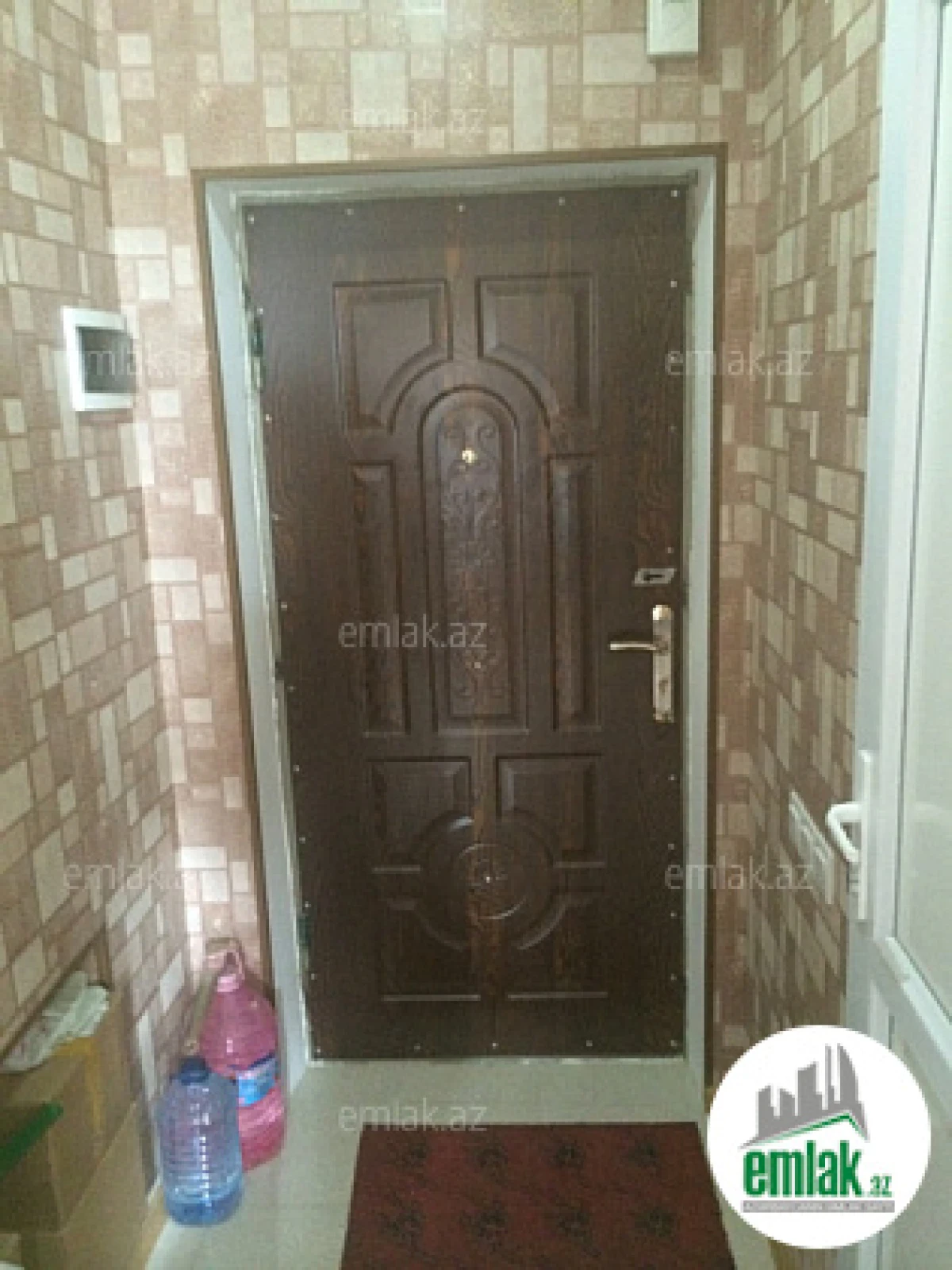 Satılır 1 otaqlı köhnə tikili 35 m²