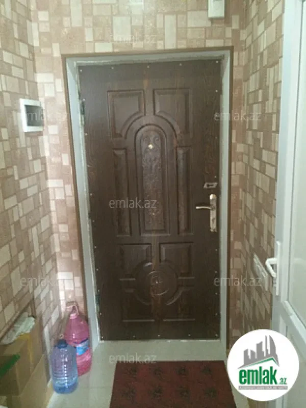 Satılır 1 otaqlı köhnə tikili 35 m²