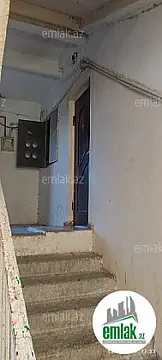 Satılır 2 otaqlı köhnə tikili 50 m²