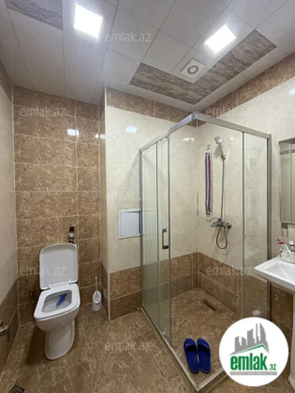 Satılır 2 otaqlı yeni tikili 74 m²