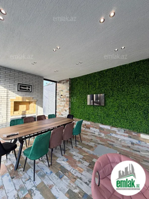 Satılır 5 otaqlı mənzil 250 m²