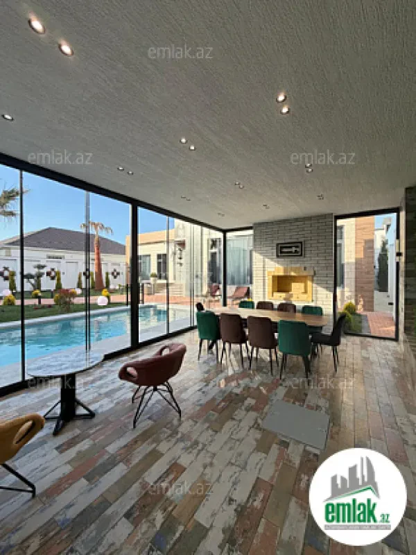 Satılır 5 otaqlı mənzil 250 m²