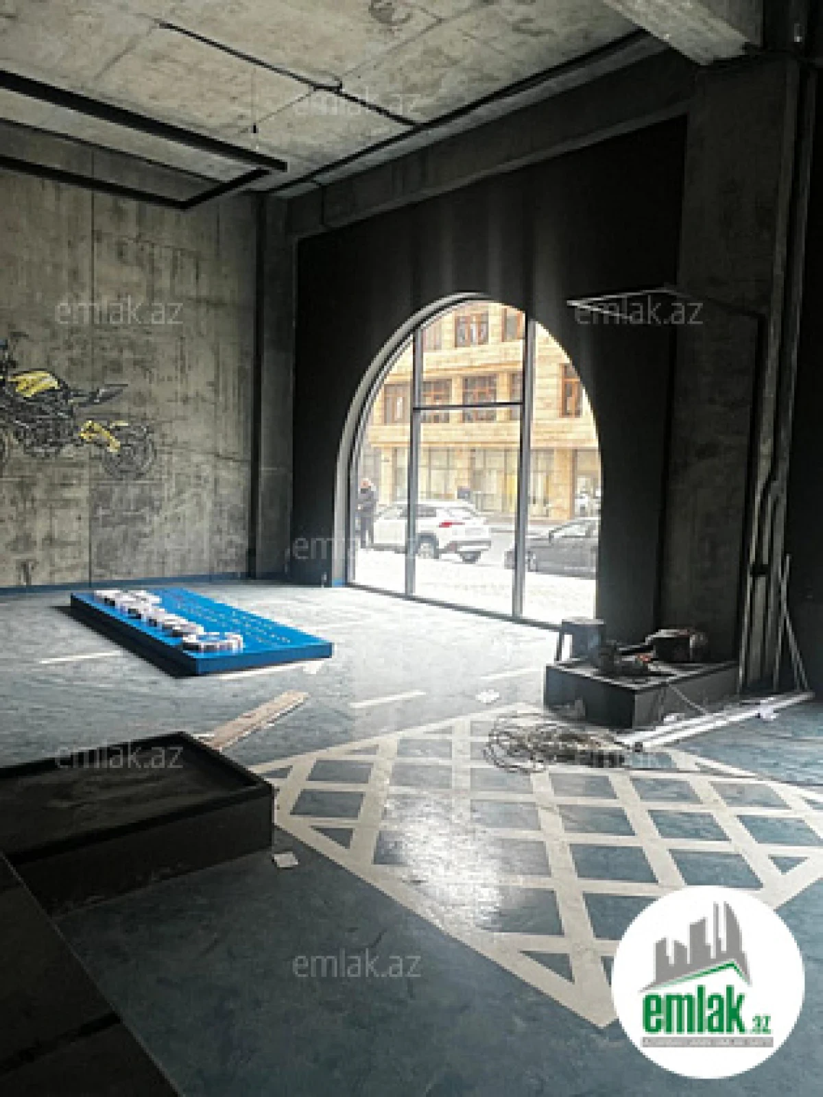 Satılır 2 otaqlı obyekt 184 m²