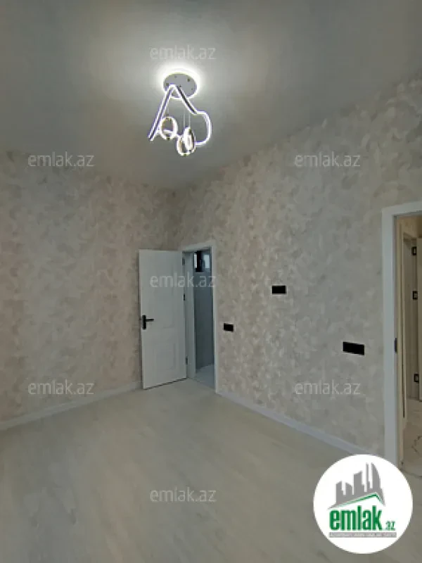 Satılır 4 otaqlı mənzil 120 m²