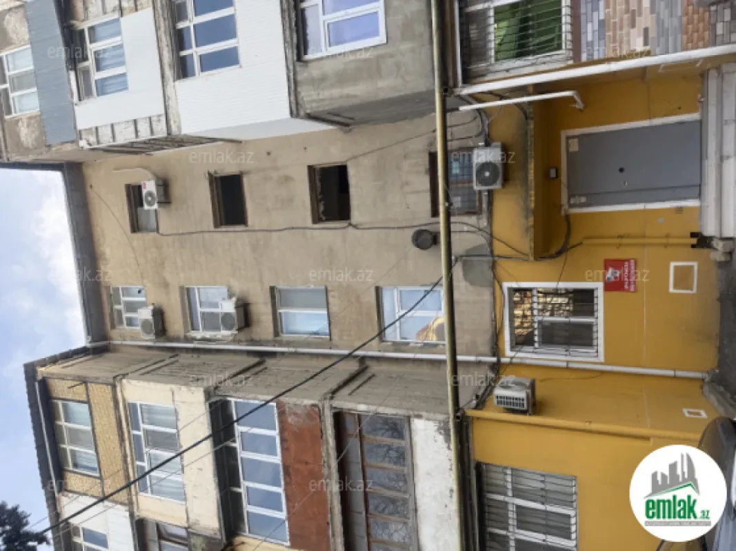 Satılır 3 otaqlı köhnə tikili 70 m²