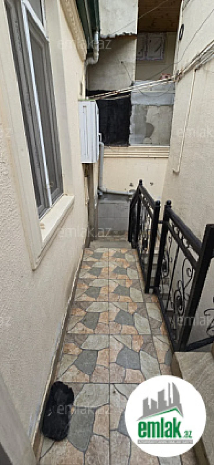 Satılır 1 otaqlı köhnə tikili 24 m²