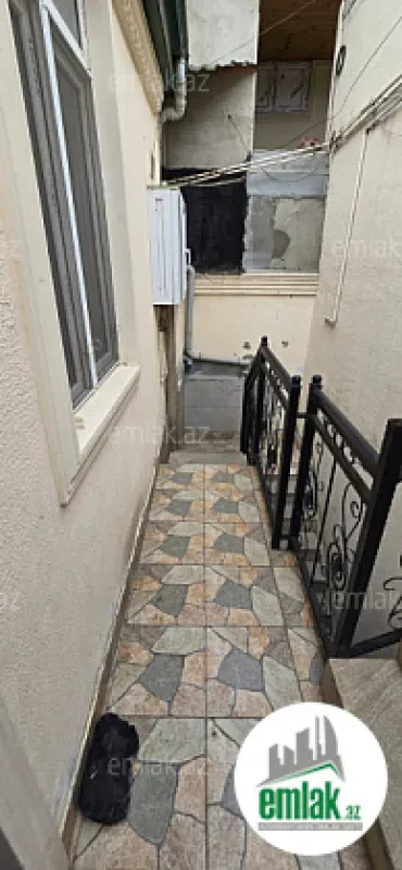 Satılır 1 otaqlı köhnə tikili 24 m²