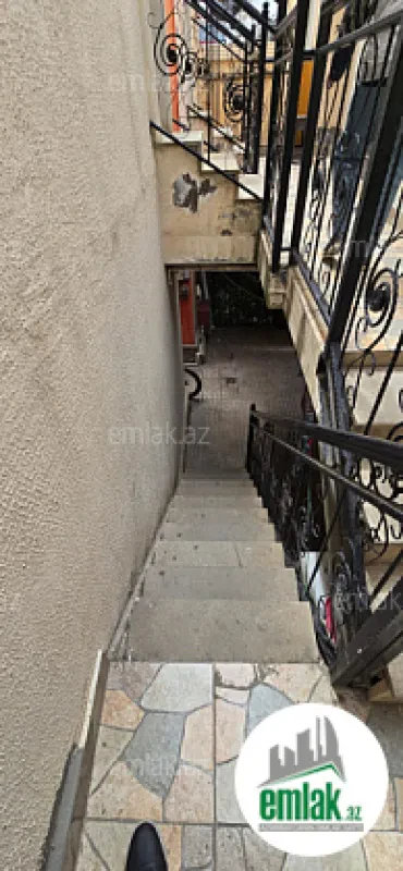 Satılır 1 otaqlı köhnə tikili 24 m²